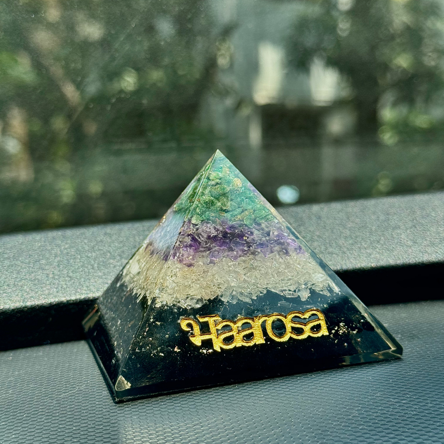 White and Green mixed decorative Pyramid